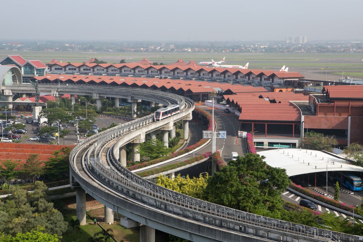 travel tangerang bandara soetta